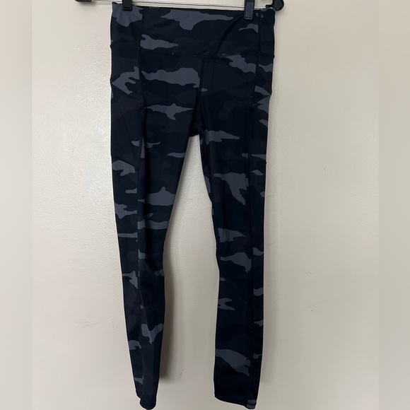 Athleta Pants - Athleta Black and Gray Camo Leggings
